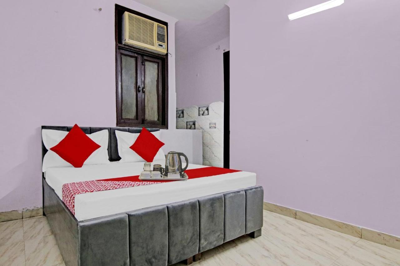 Hotel O Chaudhary Villa New Delhi Bagian luar foto