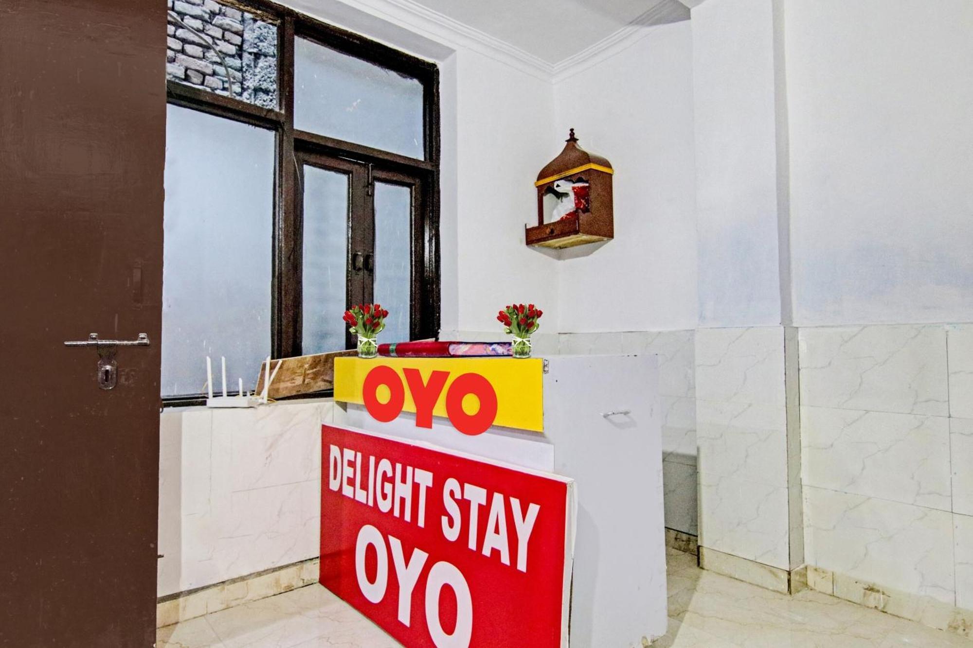 Hotel O Chaudhary Villa New Delhi Bagian luar foto