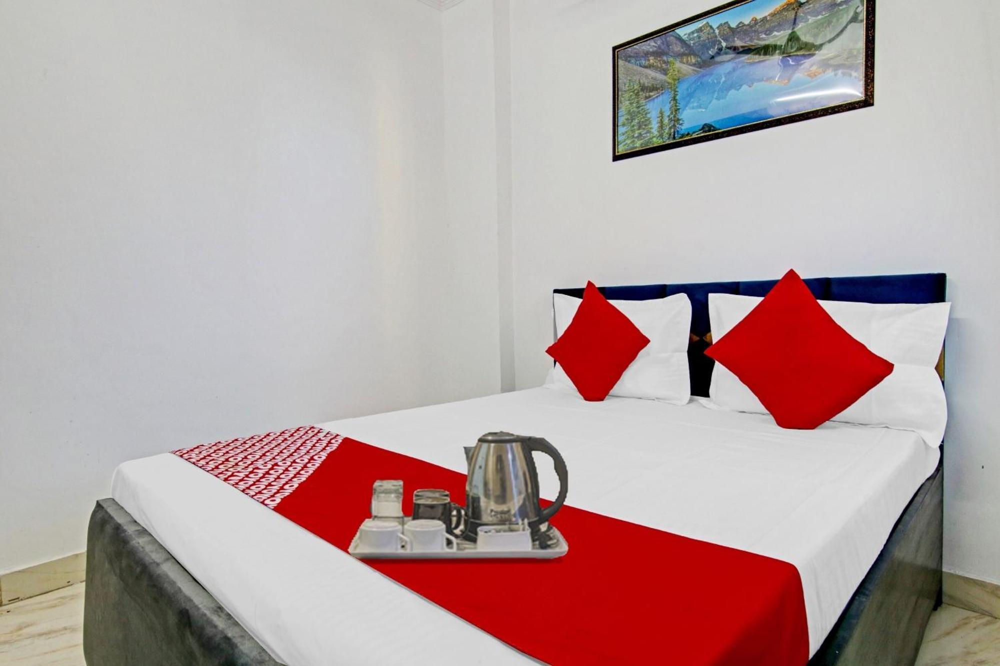 Hotel O Chaudhary Villa New Delhi Bagian luar foto