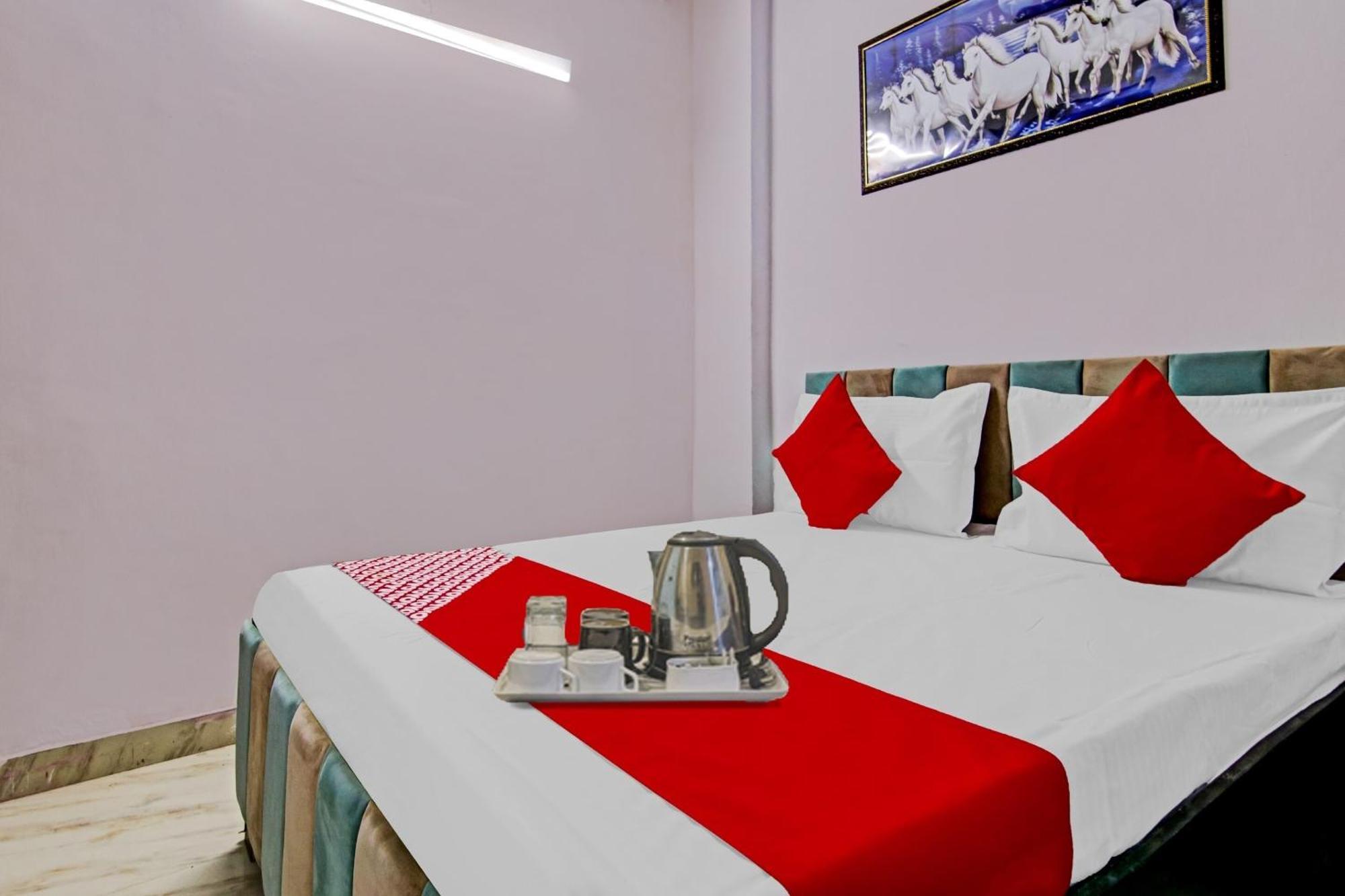Hotel O Chaudhary Villa New Delhi Bagian luar foto