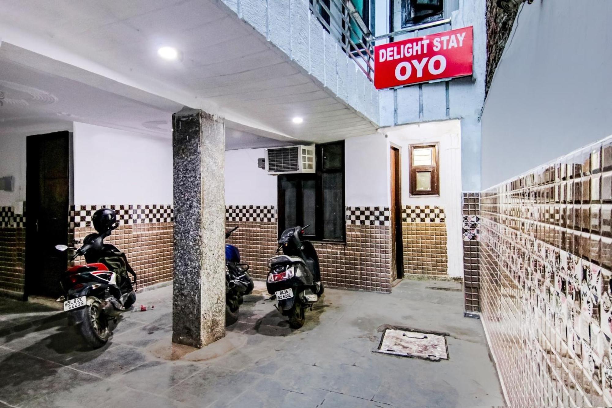 Hotel O Chaudhary Villa New Delhi Bagian luar foto